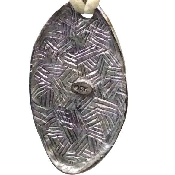 E&H Trading Fish Skeleton Fossil Pendant Necklace, Vintage Silver Tone Impressio - Picture 4 of 4